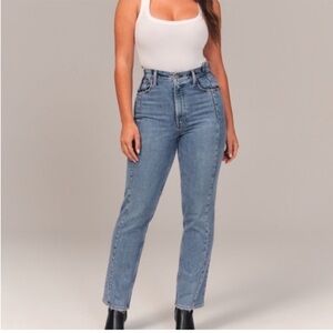 Abercrombie & Fitch Ultra High Rise 90s Straight Jean